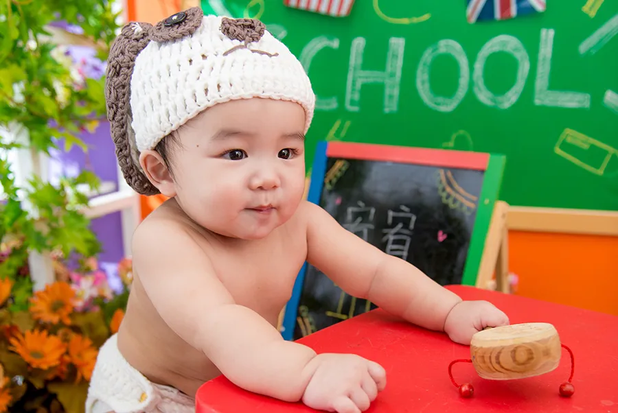 小孩寫真-10M-可愛寶寶圖片-綿羊毛帽
