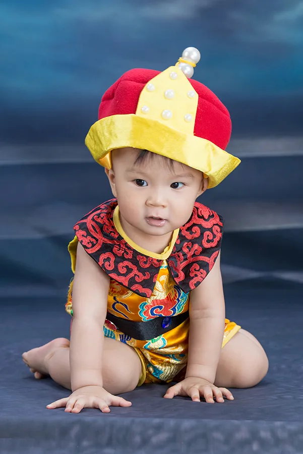 兒童藝術照-皇帝裝-1歲男生-嬰兒照片