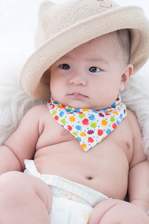 可愛嬰兒照片-寶寶照方案-男-4M-尿布照
