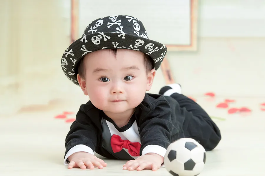 寶寶攝影-6M-小西服-帽子-嬰兒照片