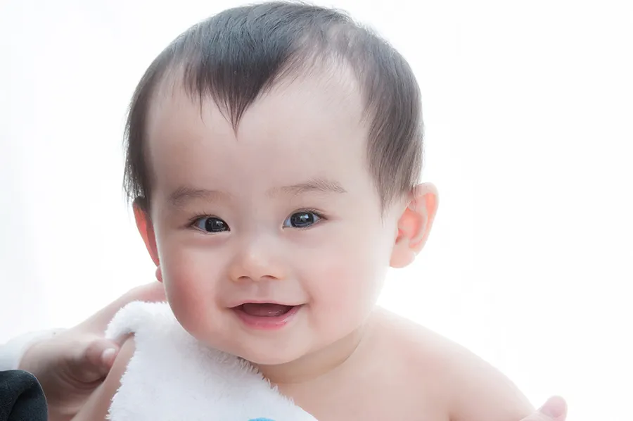 寶寶攝影 推薦-6M-寶寶尿布照-嬰兒照片
