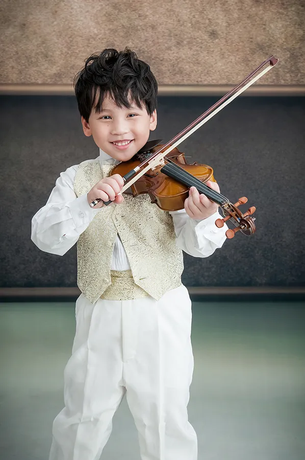 兒童寫真-拉小提琴-娃娃臉攝影