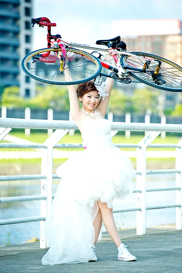 台北 拍婚紗推薦,白紗禮服,自助婚紗,彩虹河濱公園