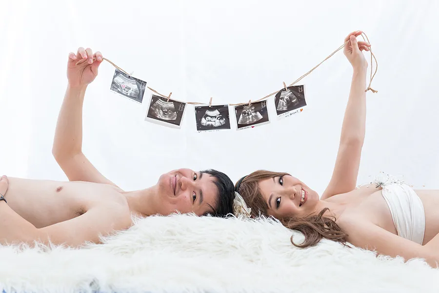 孕婦照-白色孕婦寫真服裝-夫妻合照