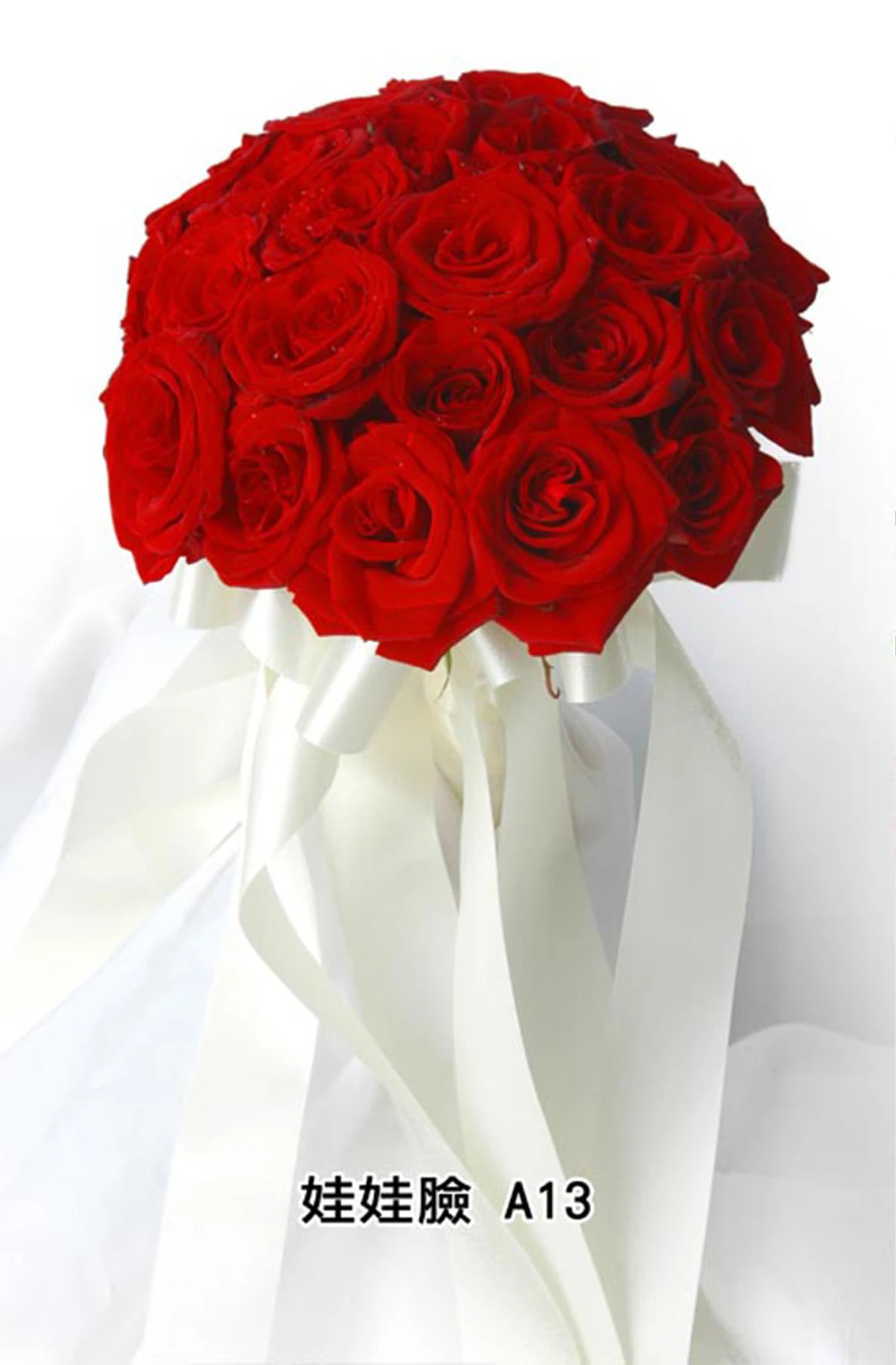 新娘捧花-花材有紅玫瑰花,緞帶,花束型